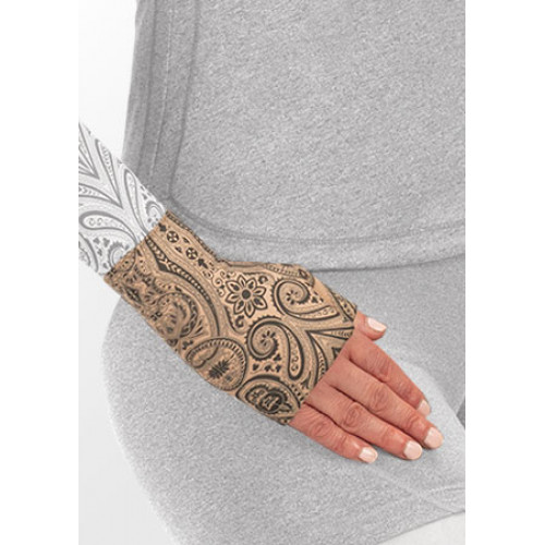  
Signature Print Pattern: Paisley Henna (Beige background)